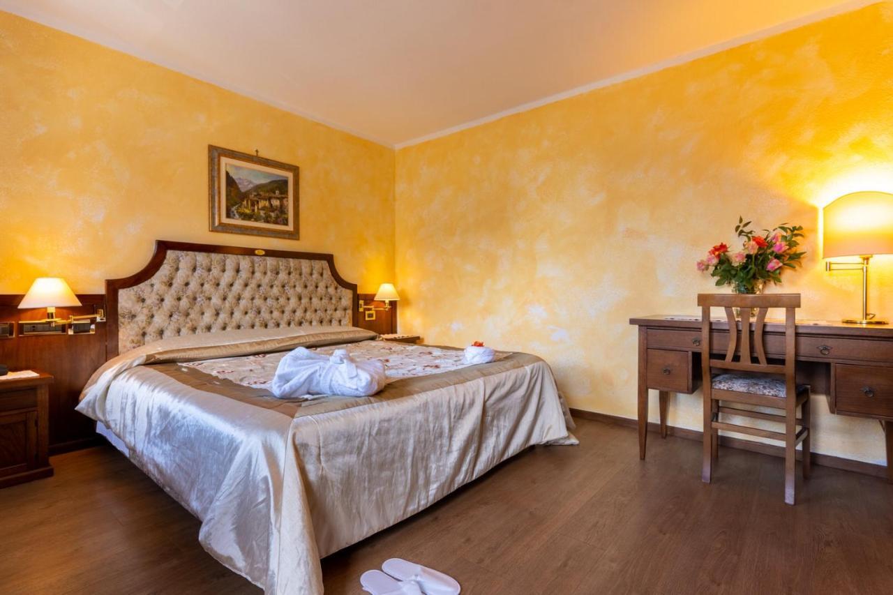 Hotel Des Alpes 상레미 앙보스 외부 사진