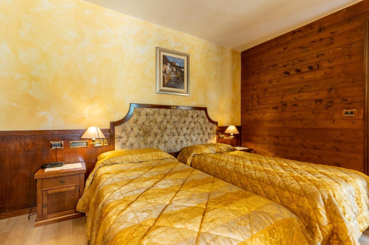 Hotel Des Alpes 상레미 앙보스 외부 사진