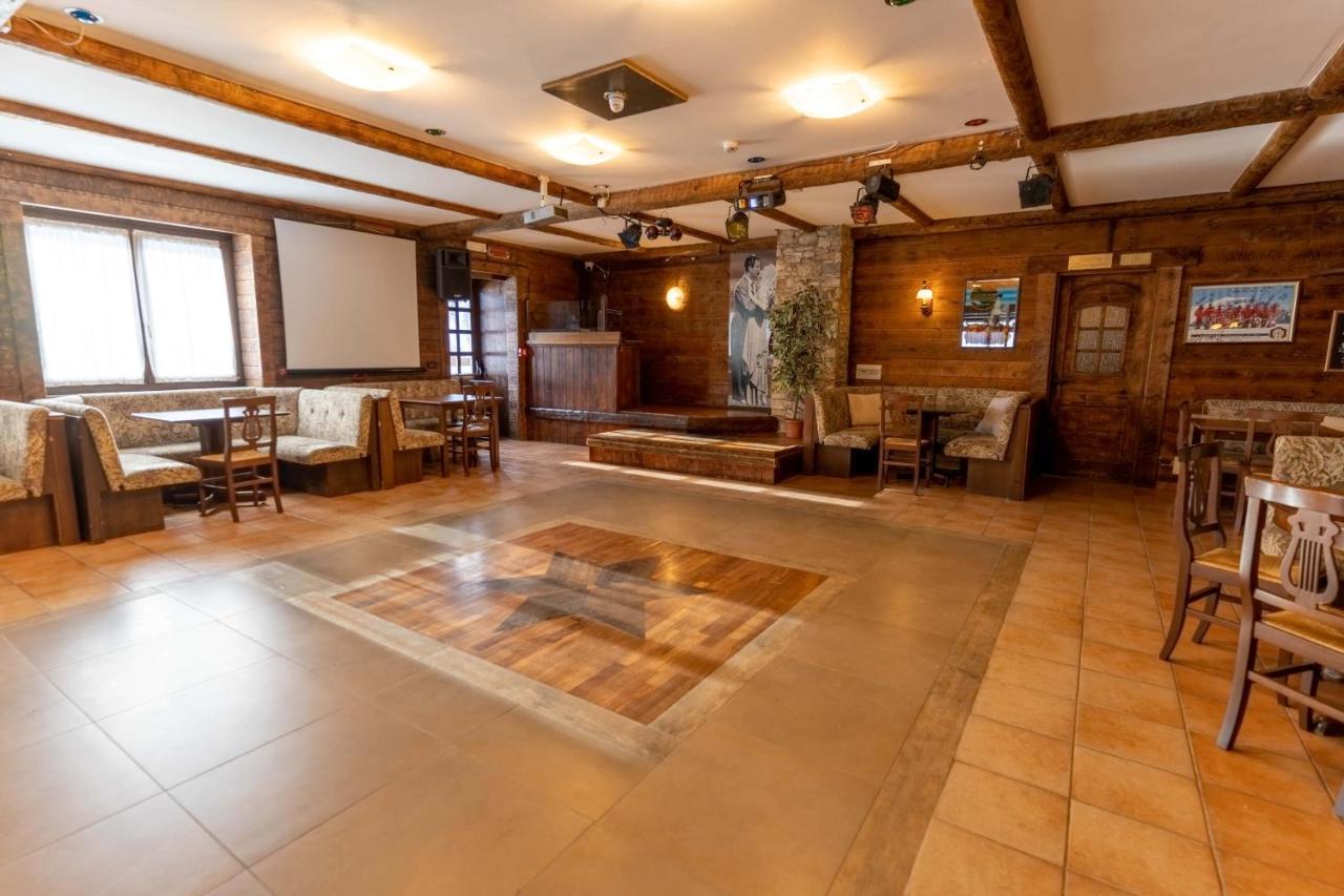 Hotel Des Alpes 상레미 앙보스 외부 사진